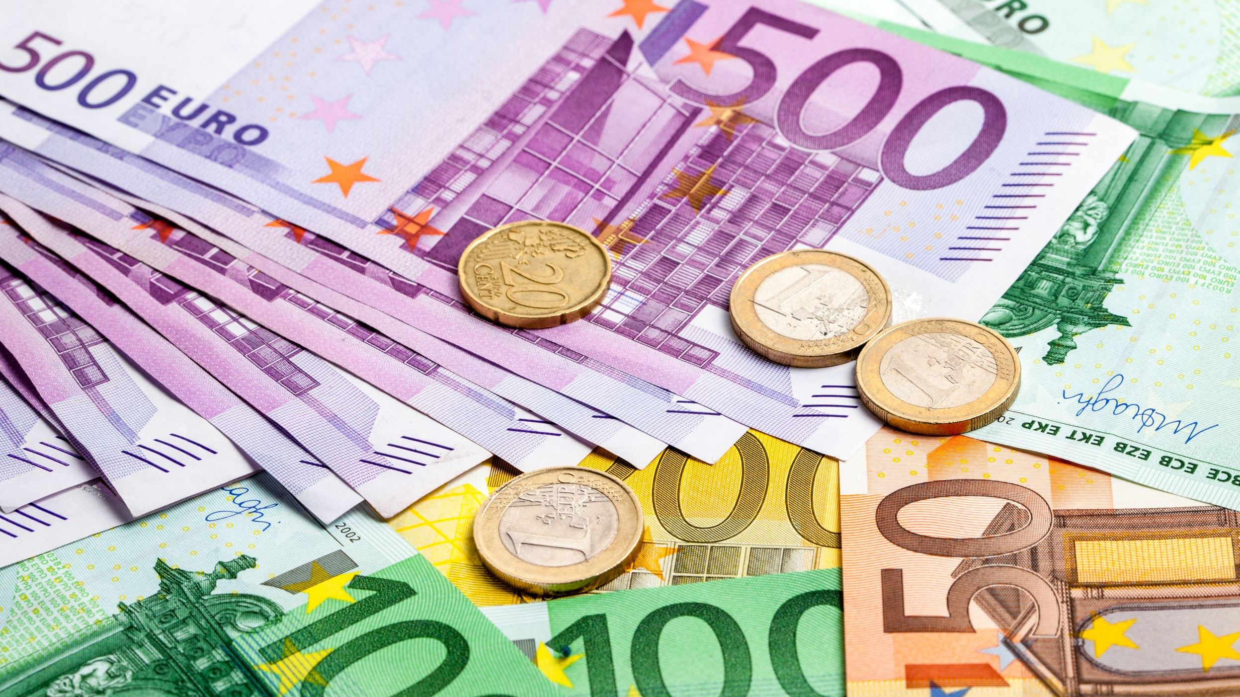 Image showing euro coins and notes